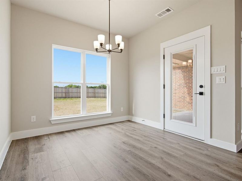 Spacious, unfurnished interior of a new home in , Grand Prairie (Image 20).