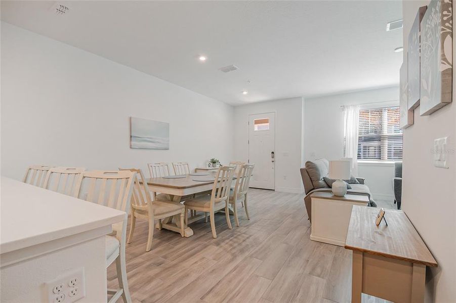 Furnished interior view inside a new home in , Orlando (Image 16).