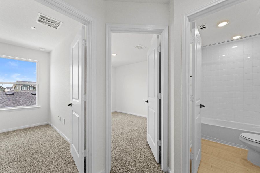 Spacious, unfurnished interior of a new home in Avery Centre, Round Rock (Image 28). Spacious, unfurnished interior of a new home in Avery Centre, Round Rock (Image 28).