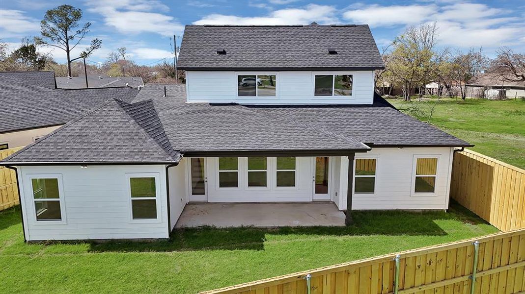 Exterior details and patio area of a home in , The Colony (Image 24).