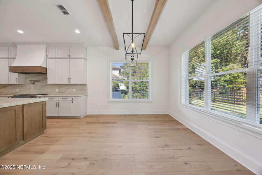 Image 92 of a home in .