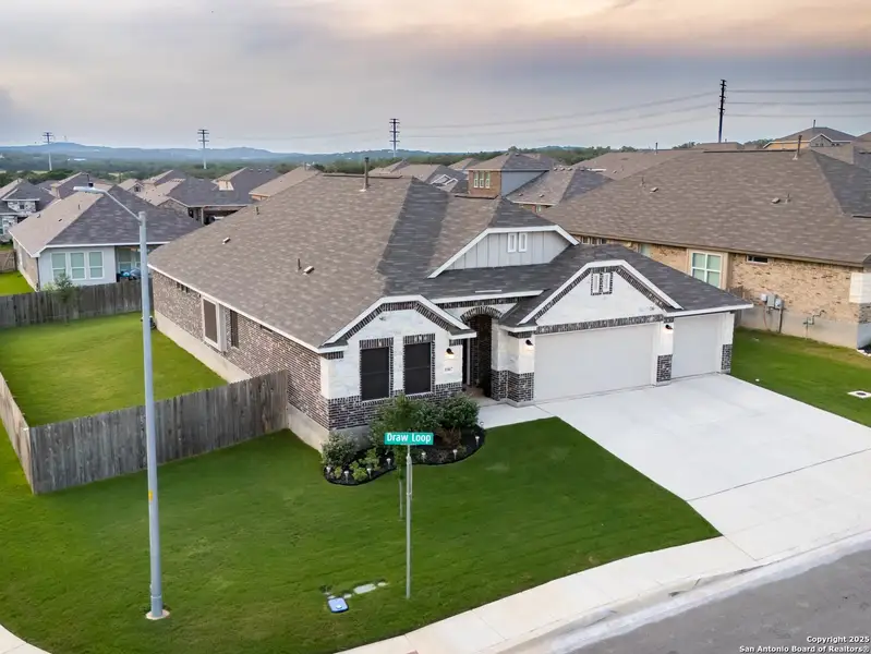 Image 19 of a home in . Image 19 of a home in .