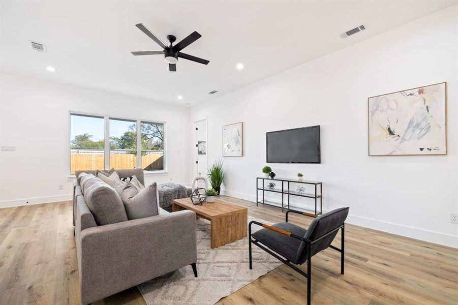 Furnished interior view inside a new home in , Dallas (Image 16).