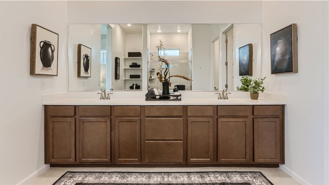 Outlander Owners Bath