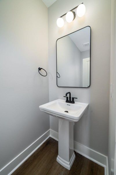 Image 18 of a home in .