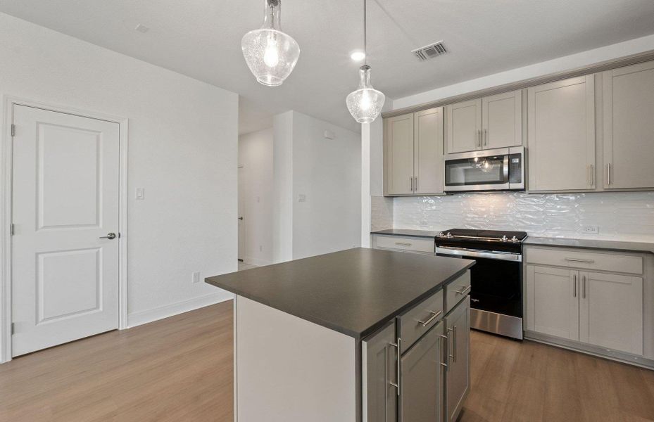 Furnished interior view inside a new home in Patterson Ranch, Georgetown (Image 11). Furnished interior view inside a new home in Patterson Ranch, Georgetown (Image 11).