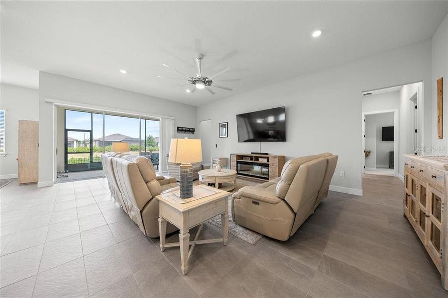 Furnished interior view inside a new home in Del Webb Stone Creek, Ocala (Image 35).