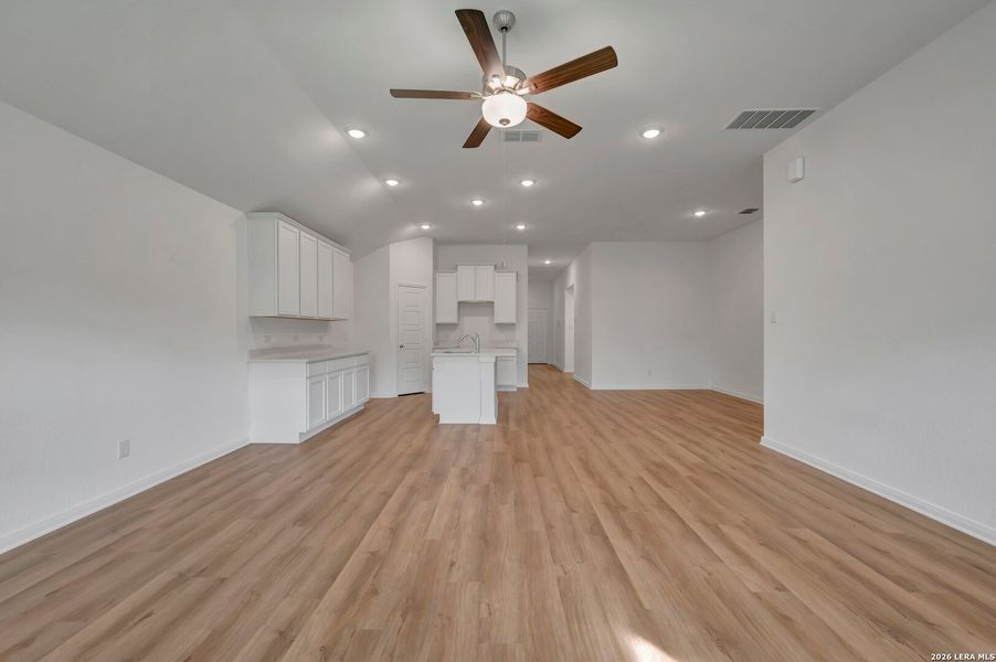 Spacious, unfurnished interior of a new home in Agave, San Antonio (Image 12). Spacious, unfurnished interior of a new home in Agave, San Antonio (Image 12).