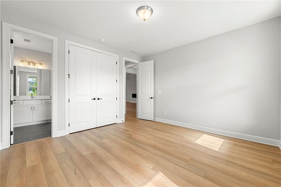 Spacious, unfurnished interior of a new home in Cresswind Georgia at Twin Lakes, Hoschton (Image 22). Spacious, unfurnished interior of a new home in Cresswind Georgia at Twin Lakes, Hoschton (Image 22).