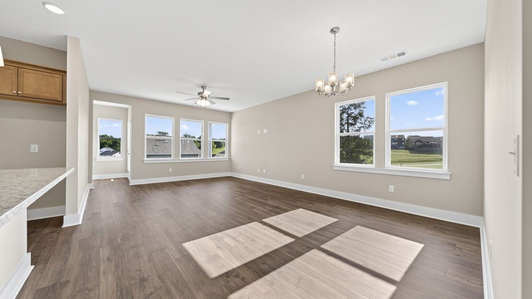 Spacious, unfurnished interior of a new home in McClure Farms, Columbia (Image 35).