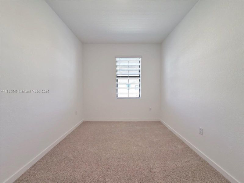 Spacious, unfurnished interior of a new home in , Pompano Beach (Image 16).