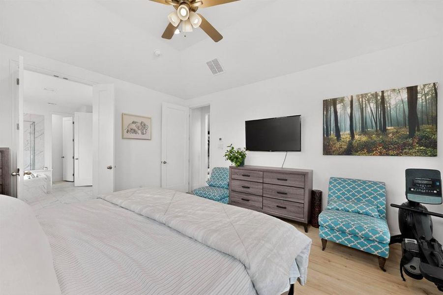 Furnished interior view inside a new home in , Celina (Image 18).