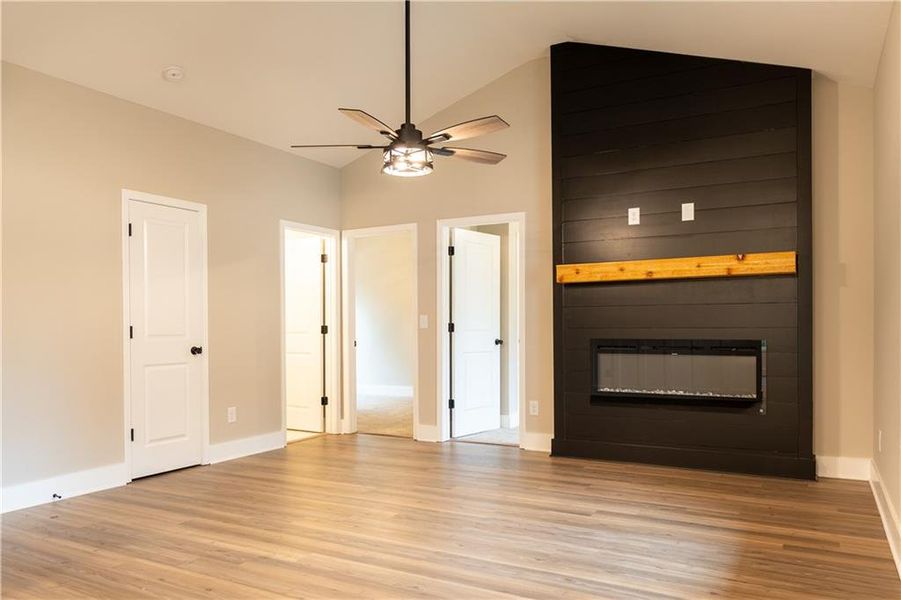 Spacious, unfurnished interior of a new home in , Dallas (Image 14). Spacious, unfurnished interior of a new home in , Dallas (Image 14).