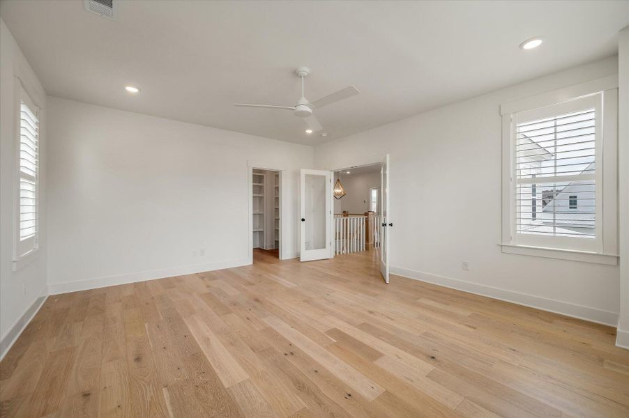 Spacious, unfurnished interior of a new home in , Mount Pleasant (Image 31).