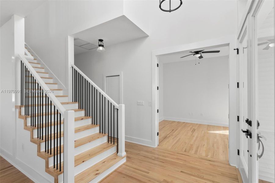 Spacious, unfurnished interior of a new home in , Crystal Beach (Image 18).