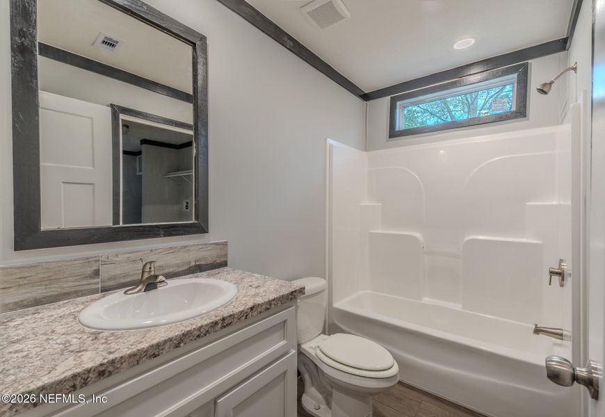 Image 21 of a home in .