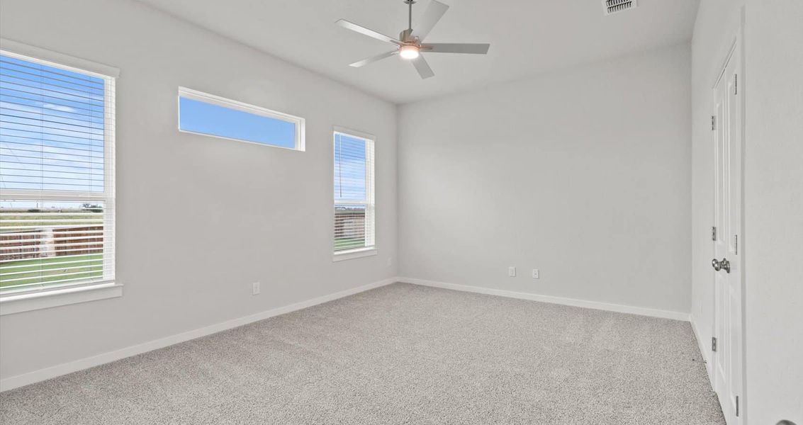 Spacious, unfurnished interior of a new home in Village at Three Oaks, Seguin (Image 13). Spacious, unfurnished interior of a new home in Village at Three Oaks, Seguin (Image 13).