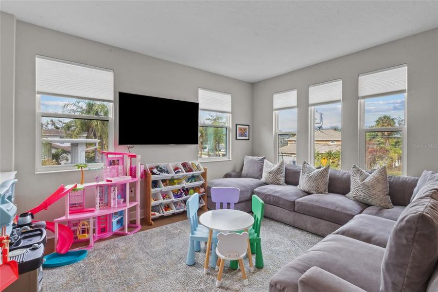 Furnished interior view inside a new home in , Tampa (Image 35). Furnished interior view inside a new home in , Tampa (Image 35).