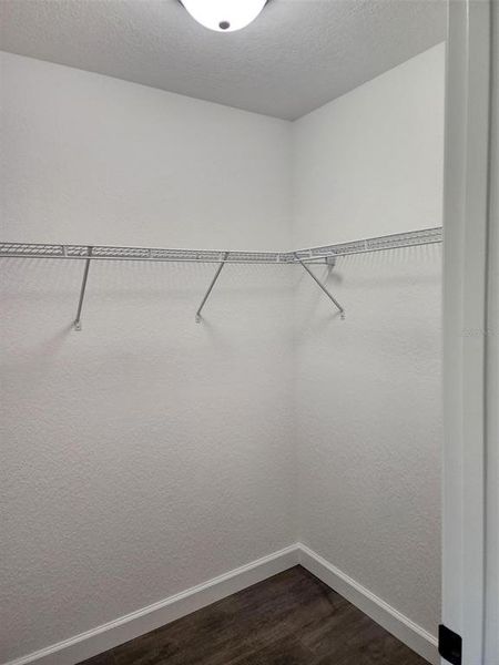 Spacious, unfurnished interior of a new home in , Dunnellon (Image 13).