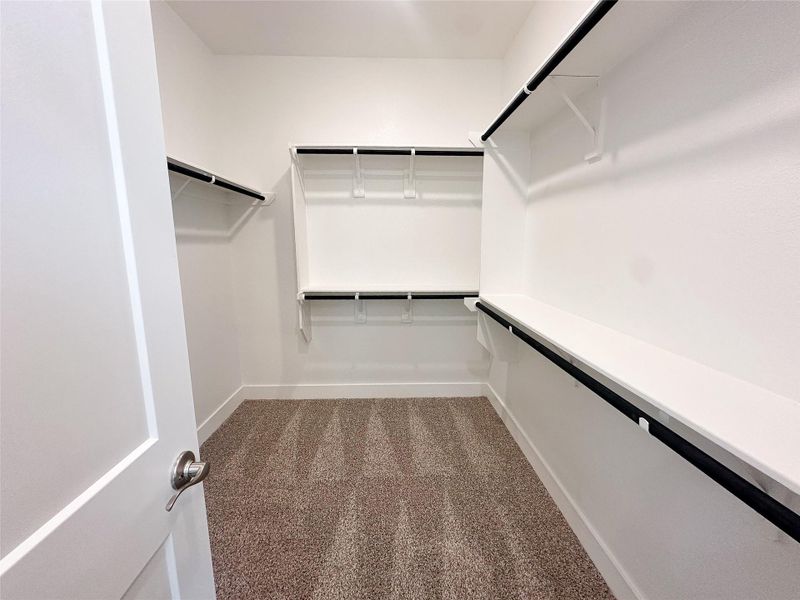 Spacious, unfurnished interior of a new home in Sienna, Missouri City (Image 16). Spacious, unfurnished interior of a new home in Sienna, Missouri City (Image 16).