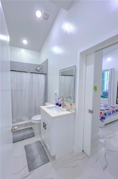 Furnished interior view inside a new home in , Lehigh Acres (Image 45). Furnished interior view inside a new home in , Lehigh Acres (Image 45).