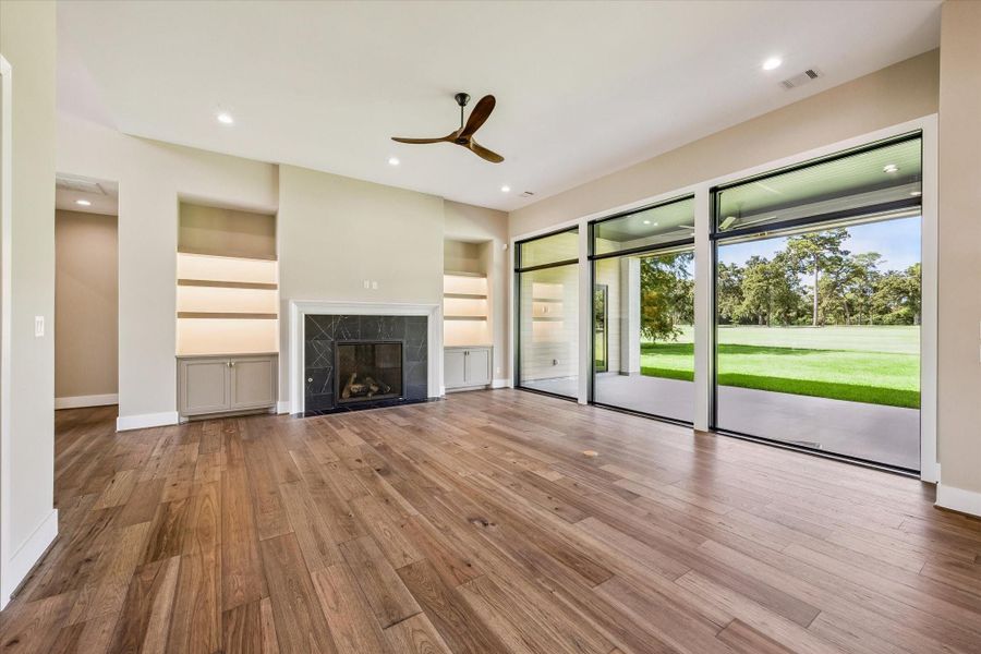 Spacious, unfurnished interior of a new home in , Houston (Image 22).