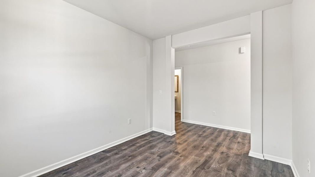 Spacious, unfurnished interior of a new home in Baxter Village, Boiling Springs (Image 20).