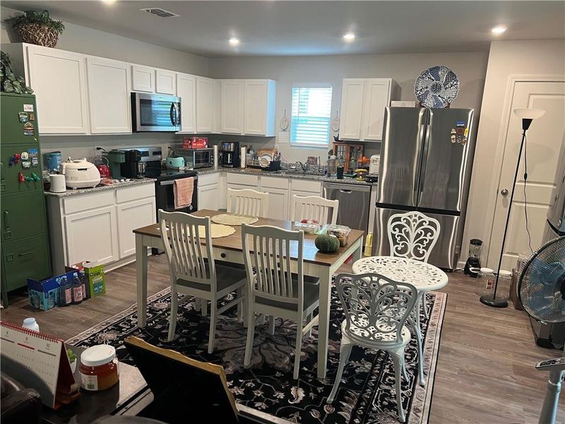 Furnished interior view inside a new home in , Lizella (Image 25).