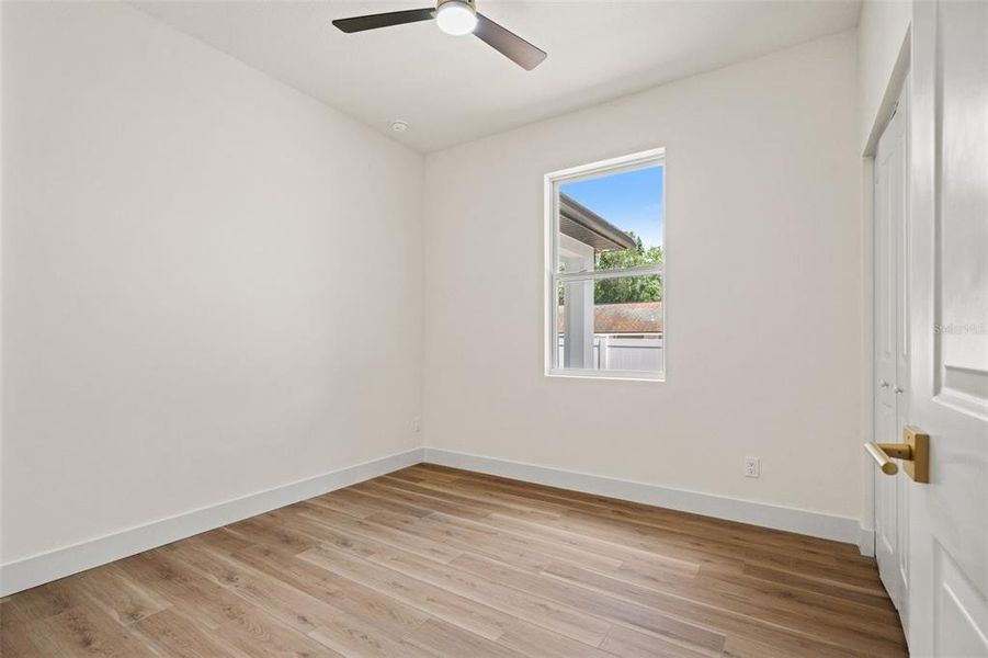 Spacious, unfurnished interior of a new home in , Tampa (Image 22).