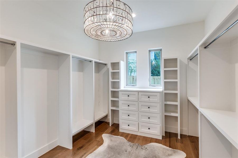 Furnished interior view inside a new home in , Dallas (Image 13). Furnished interior view inside a new home in , Dallas (Image 13).