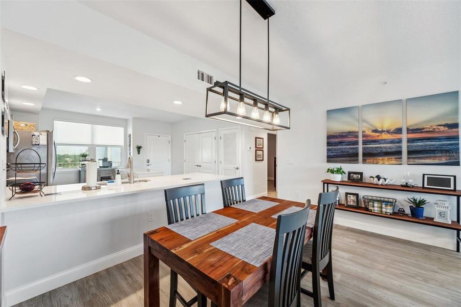 Furnished interior view inside a new home in , Largo (Image 36).