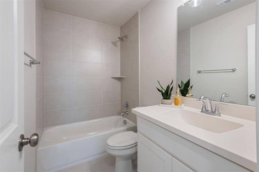 Furnished interior view inside a new home in , Oak Point (Image 14). Furnished interior view inside a new home in , Oak Point (Image 14).