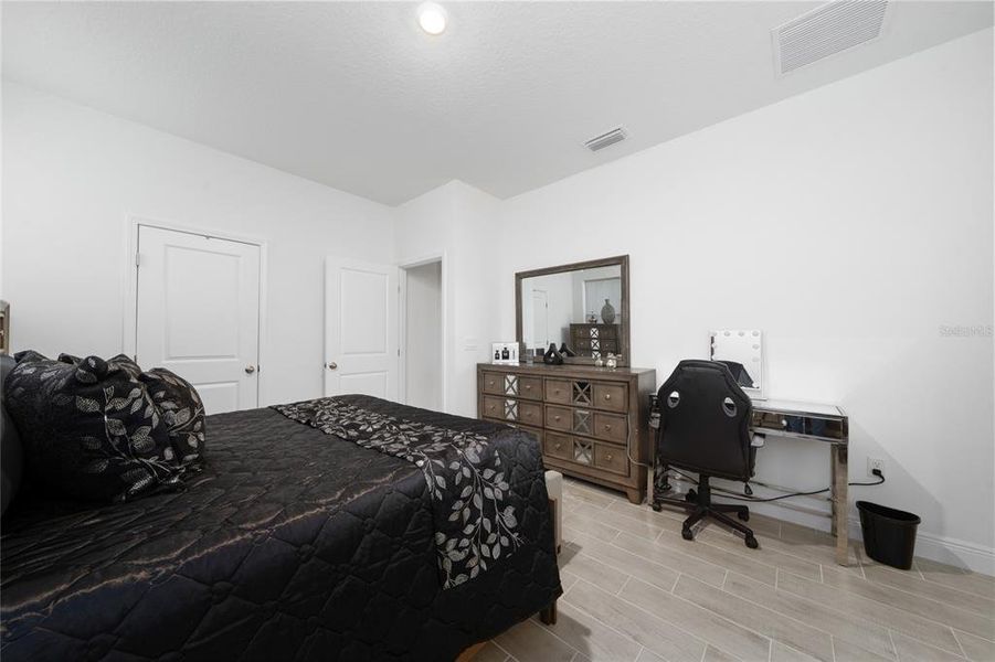 Furnished interior view inside a new home in , Minneola (Image 14).