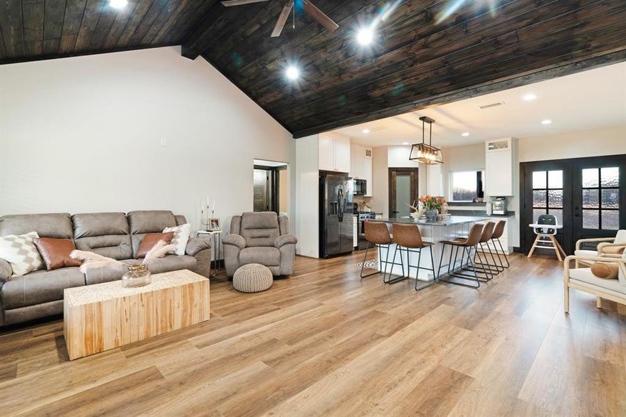 Image 20 of a home in .