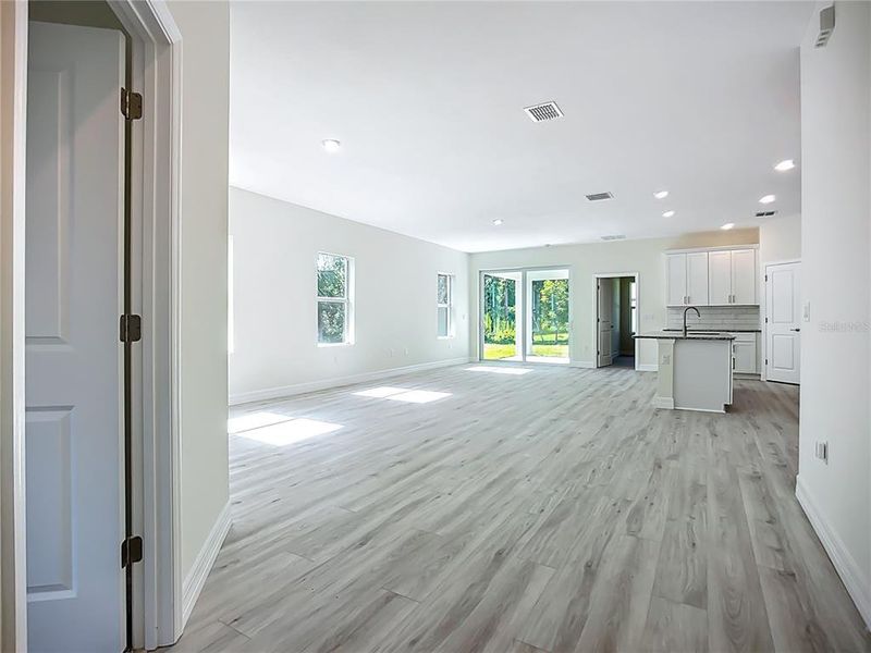Spacious, unfurnished interior of a new home in , North Port (Image 18).