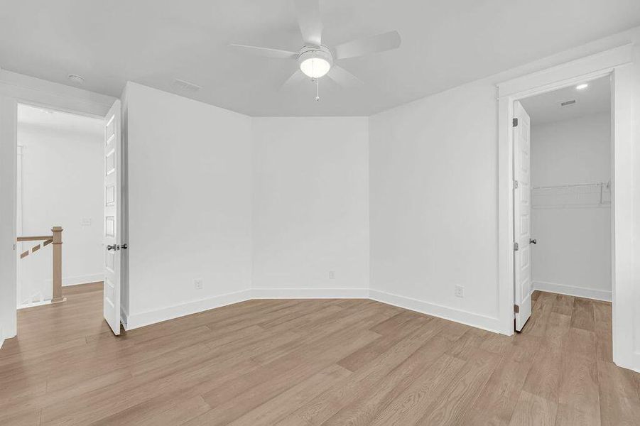 Spacious, unfurnished interior of a new home in Central Park, Charleston (Image 23).