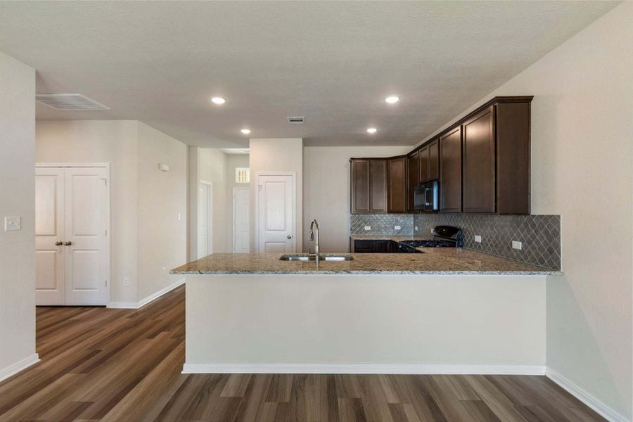 2D floor plan layout for the The 1443 by Stylecraft Builders in Sterling Ridge, Huntsville, TX (Image 10).