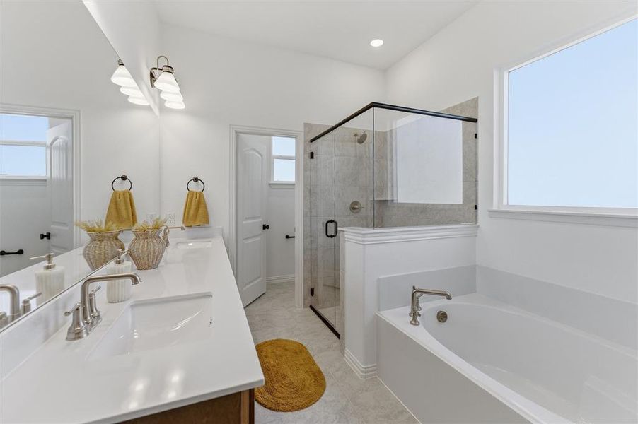 Furnished interior view inside a new home in Oak Grove Addition, Springtown (Image 11).