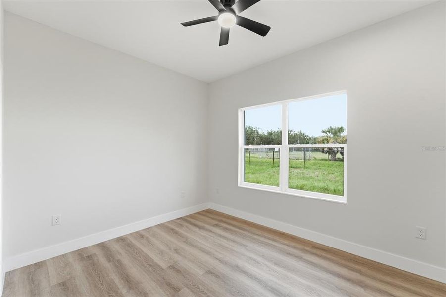 Spacious, unfurnished interior of a new home in , Leesburg (Image 15).