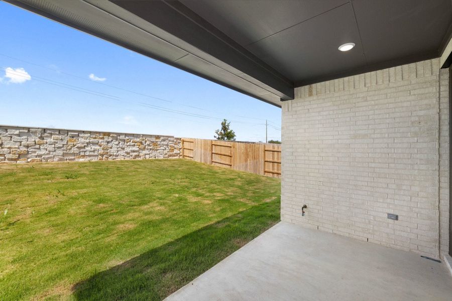 Exterior details and patio area of a home in Flora, Hutto (Image 27).