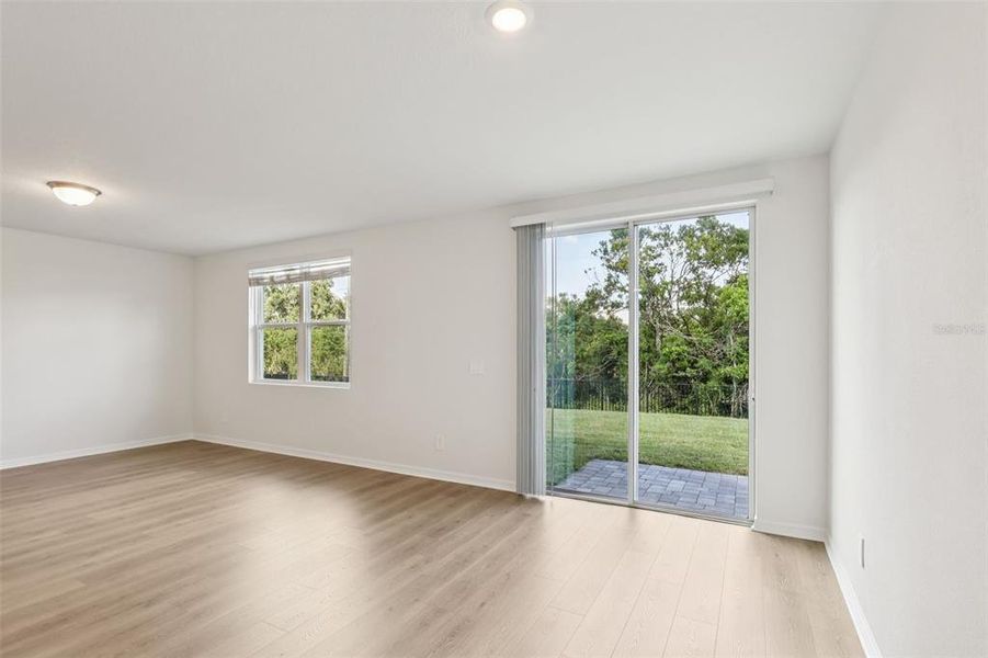 Spacious, unfurnished interior of a new home in Crosswinds - Signature Series, Haines City (Image 15).