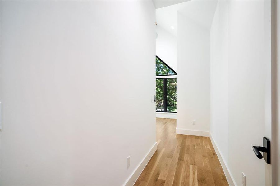 Spacious, unfurnished interior of a new home in , Dallas (Image 21). Spacious, unfurnished interior of a new home in , Dallas (Image 21).