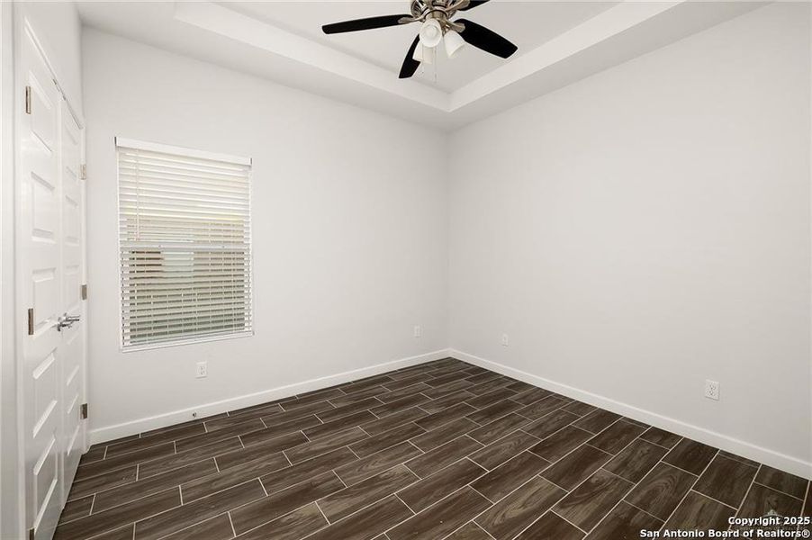 Spacious, unfurnished interior of a new home in , Weslaco (Image 7).