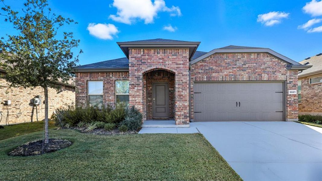 Front Elevation - D.R. Horton's Biloxi floorplan, elevation A - All Home and community information, including pricing, included features, terms, availability and amenities, are subject to change at any time without notice or obligation. All Drawings, pictures, photographs, video, square footages, floor plans, elevations, features, colors and sizes are approximate for illustration purposes only and will vary from the homes as built. Front Elevation - D.R. Horton's Biloxi floorplan, elevation A - All Home and community information, including pricing, included features, terms, availability and amenities, are subject to change at any time without notice or obligation. All Drawings, pictures, photographs, video, square footages, floor plans, elevations, features, colors and sizes are approximate for illustration purposes only and will vary from the homes as built.