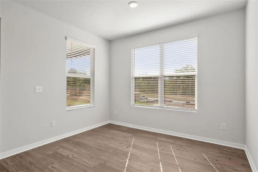 Spacious, unfurnished interior of a new home in Parkview Estates, South Fulton (Image 16).
