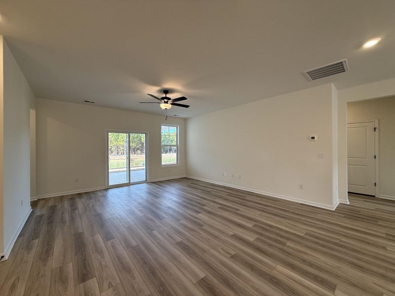 Spacious, unfurnished interior of a new home in Westwood Reserve, Conway (Image 14).