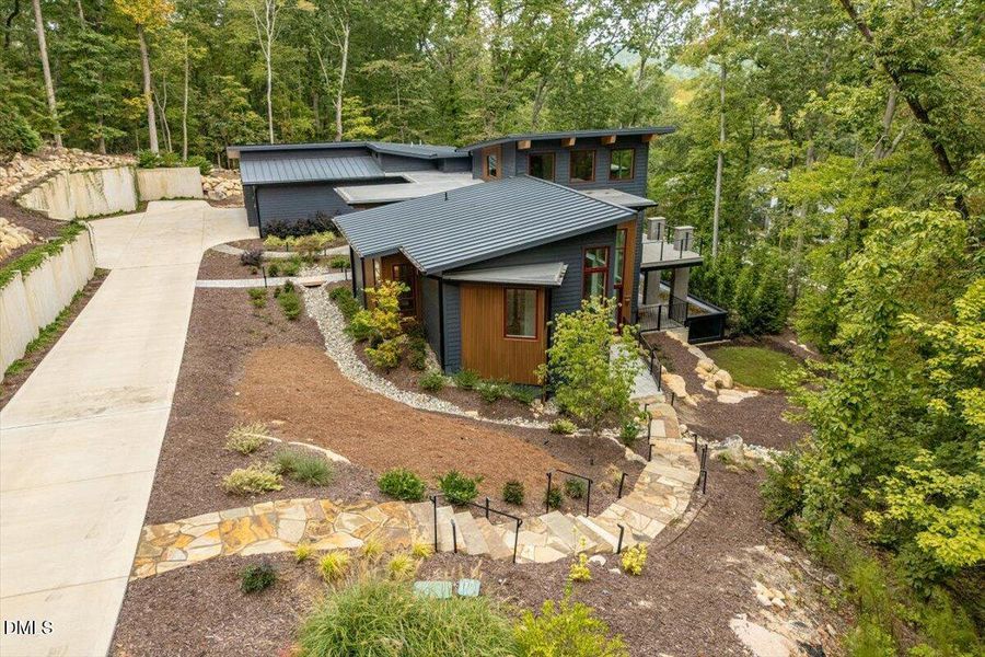 094-23930 Cherry-Drone 05