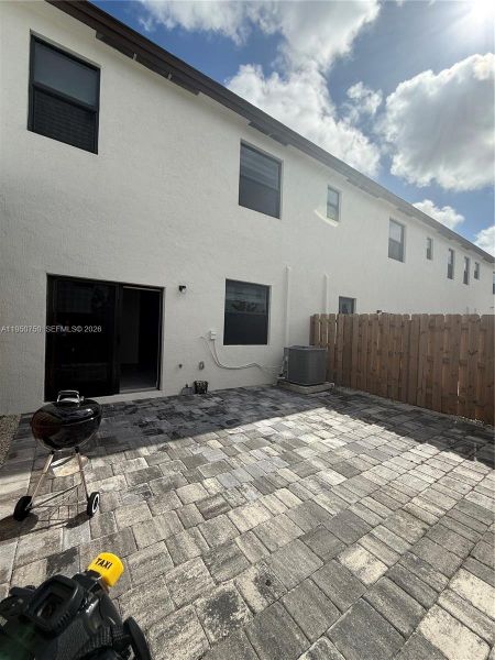 Exterior details and patio area of a home in , Miami (Image 4).