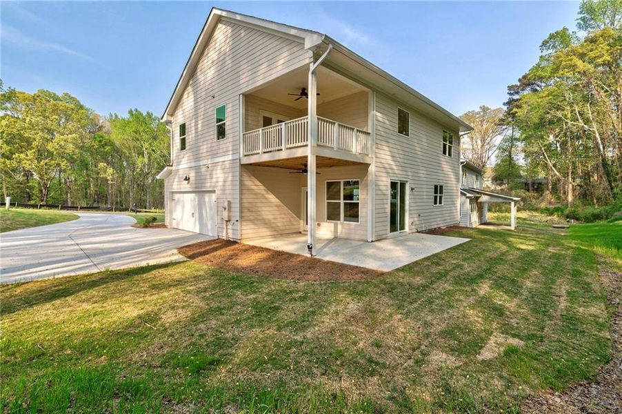 Exterior details and patio area of a home in , Atlanta (Image 4).
