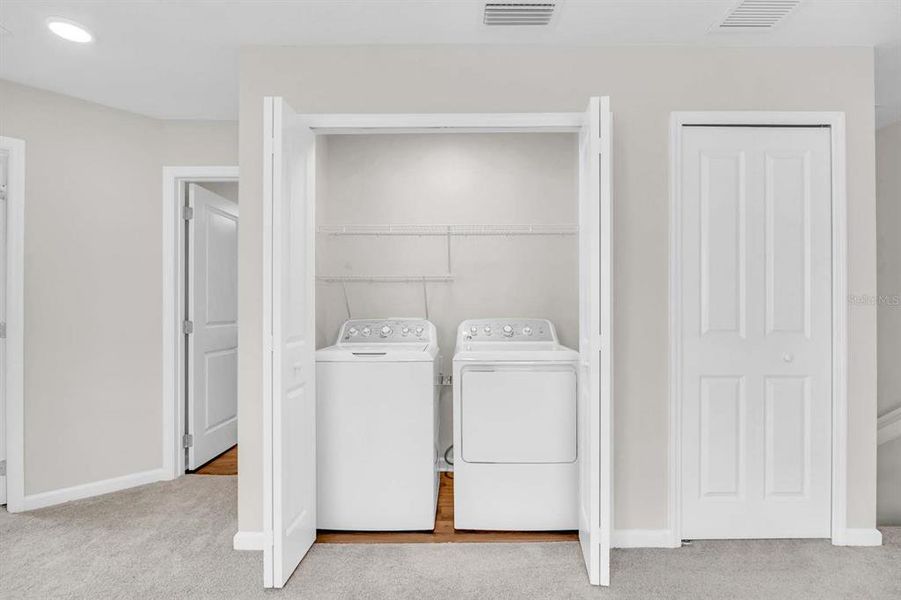 Furnished interior view inside a new home in , Orlando (Image 12).